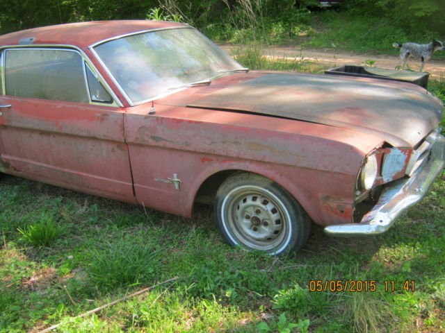 1965 red rust Ford Mustang