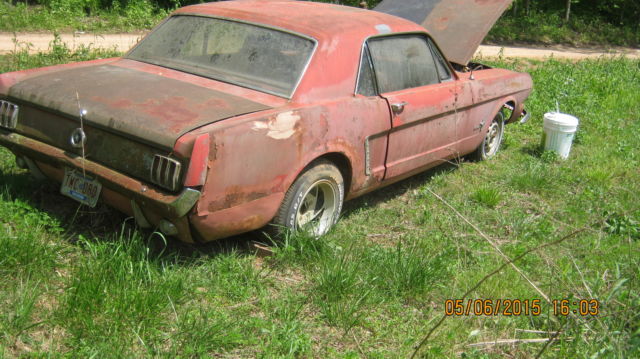1965 red rust Ford Mustang