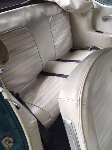 1965 Twilight Turquoise Ford Mustang 2 dorr