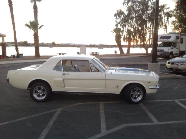 1965 White Ford Mustang Coupe