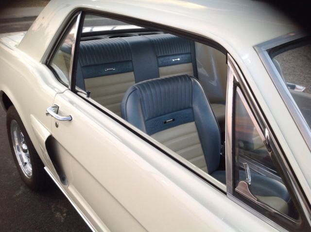 1965 White Ford Mustang Coupe