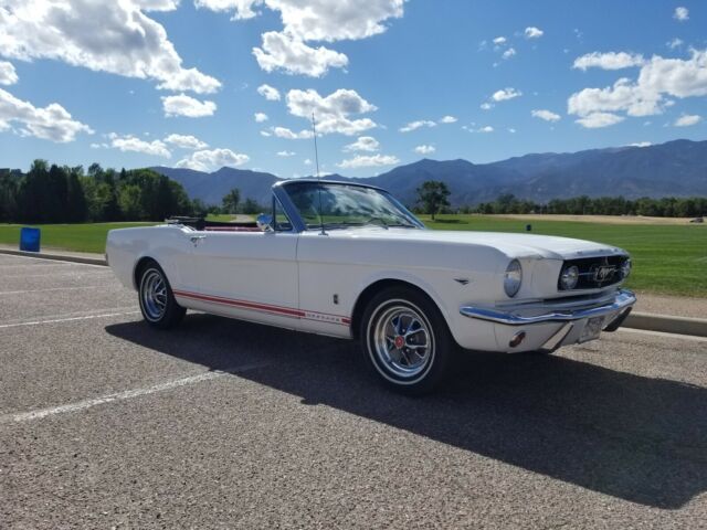 1965 WHITE Ford Mustang Convertible