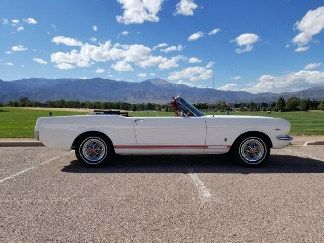 1965 WHITE Ford Mustang Convertible