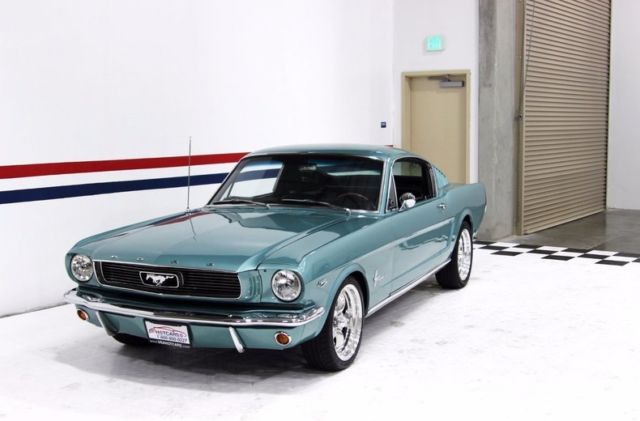 1965 Turqoise Ford Mustang --