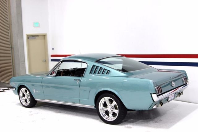 1965 Turqoise Ford Mustang --