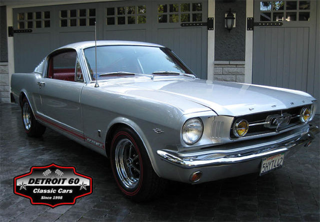 1965 Silver Smoke Ford Mustang