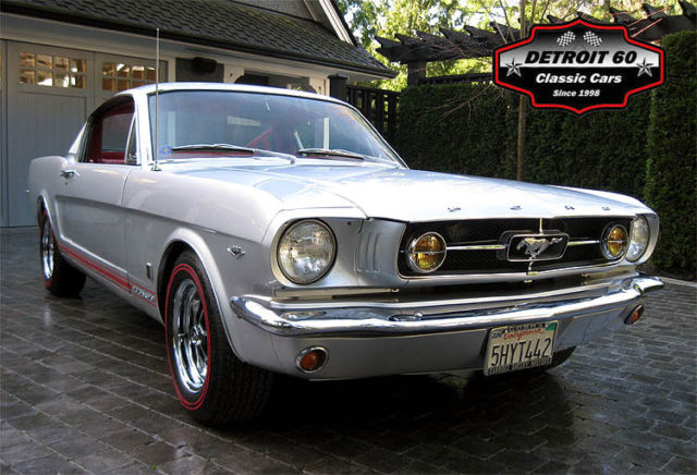 1965 Silver Smoke Ford Mustang