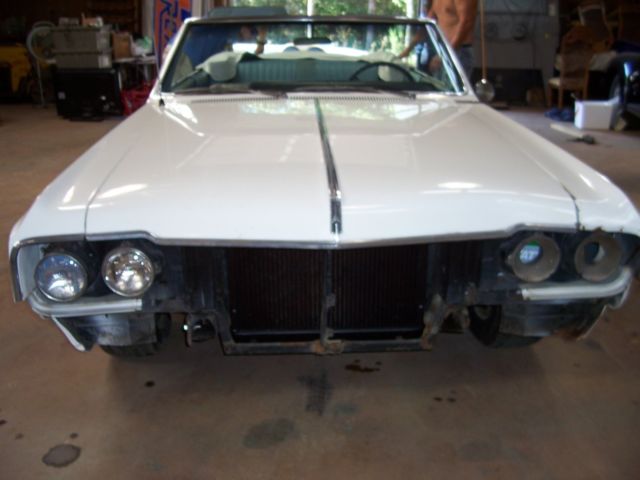 1965 White Oldsmobile Cutlass 2 DR Convertible