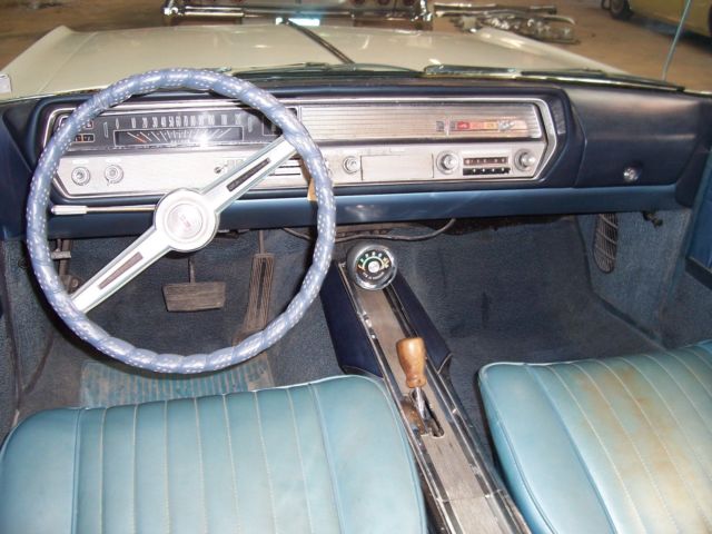 1965 White Oldsmobile Cutlass 2 DR Convertible