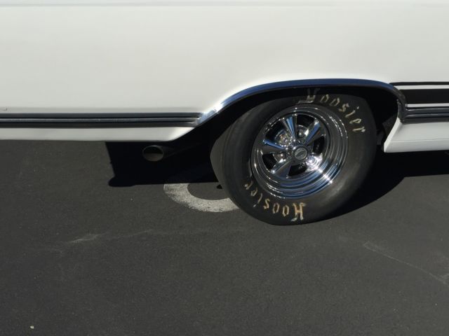 1965 White Oldsmobile Cutlass Coupe