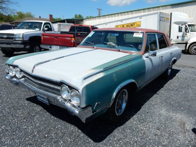 1965 Green Oldsmobile Other Sedan