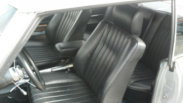 1965 Silver Oldsmobile 442 Coupe