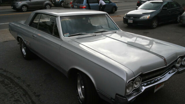 1965 Silver Oldsmobile 442 Coupe