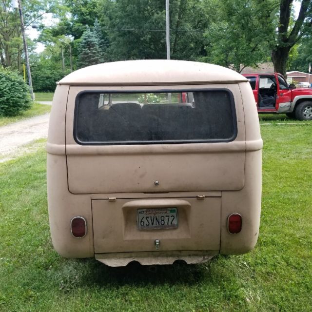 1965 Tan Volkswagen Bus/Vanagon HSCR