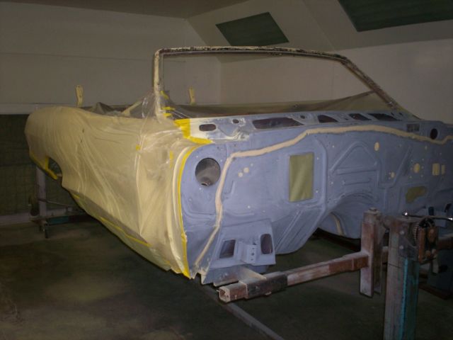 1965 yellow Pontiac 2+2 2 door conv