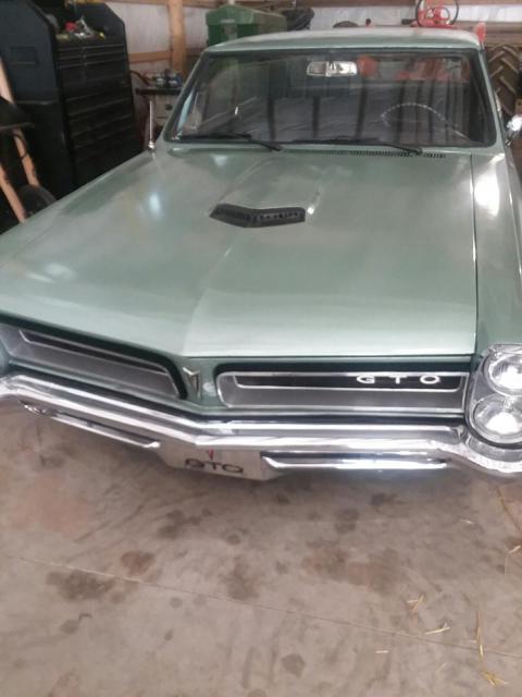 1965 Green Pontiac GTO