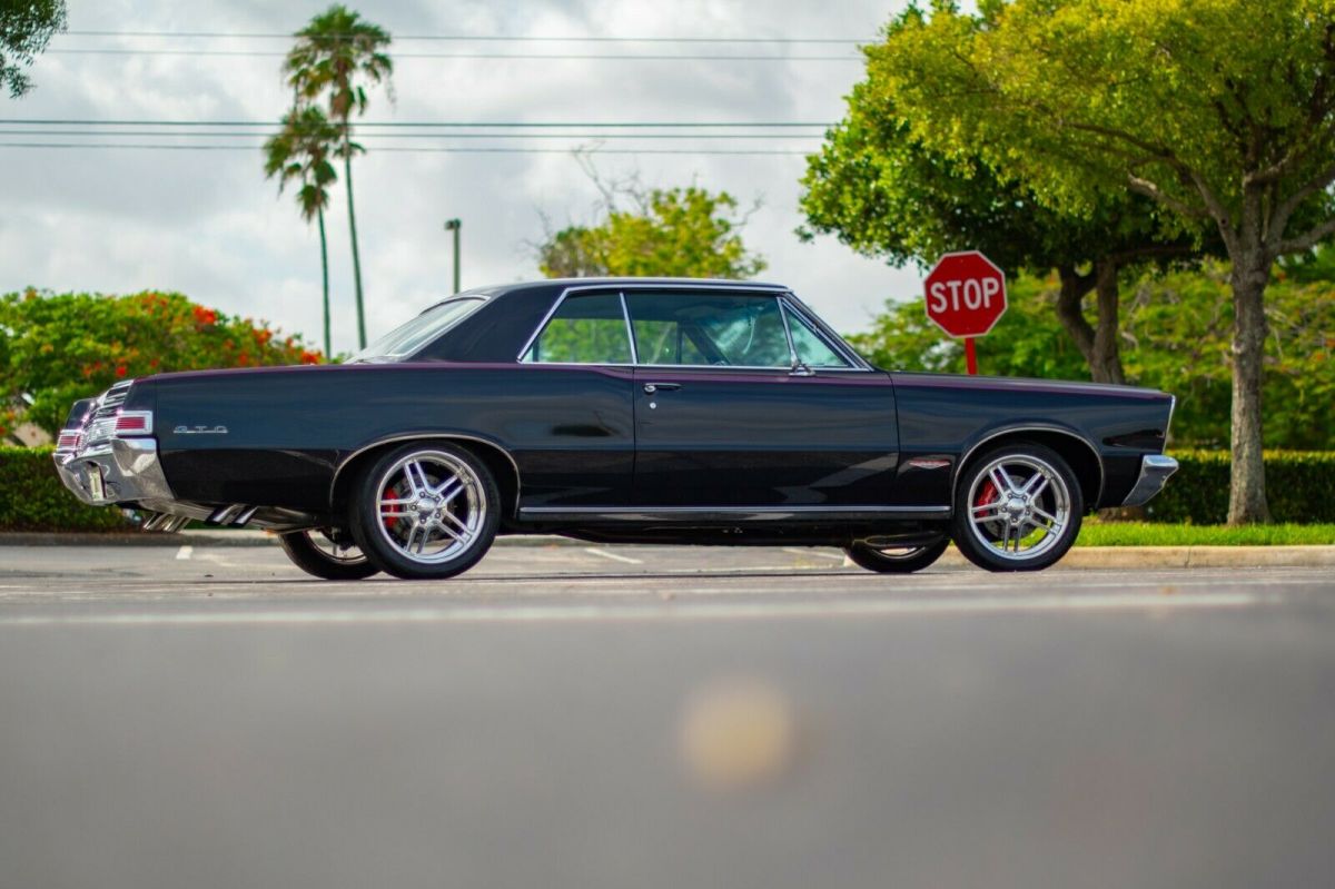 1965 Reef Turquoise Pontiac GTO Coupe