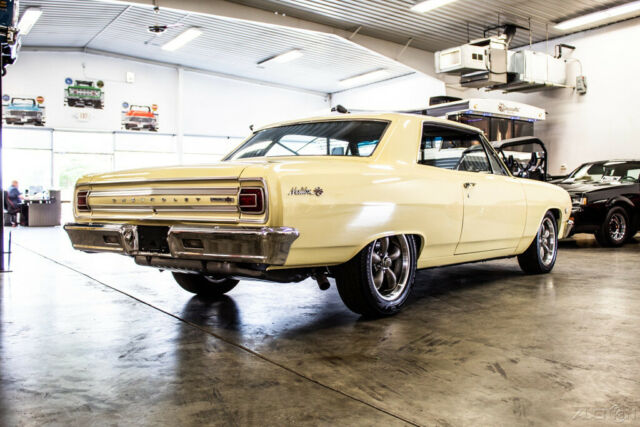 1965 Yellow Chevrolet Chevelle