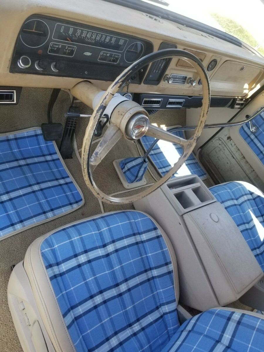 1965 Blue Chevrolet Suburban