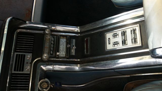 1965 Ford Thunderbird