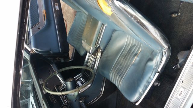 1965 Ford Thunderbird