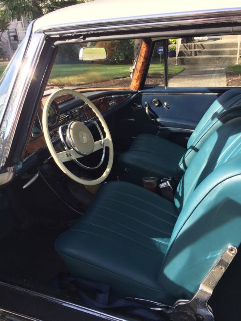 1965 blue Mercedes-Benz 300-Series Coupe