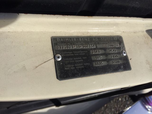 1965 blue Mercedes-Benz 300-Series Coupe