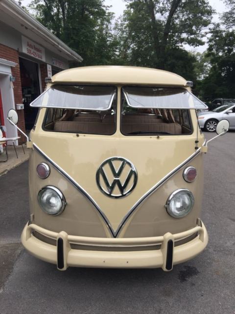1965 Beige Volkswagen Bus/Vanagon Van Camper