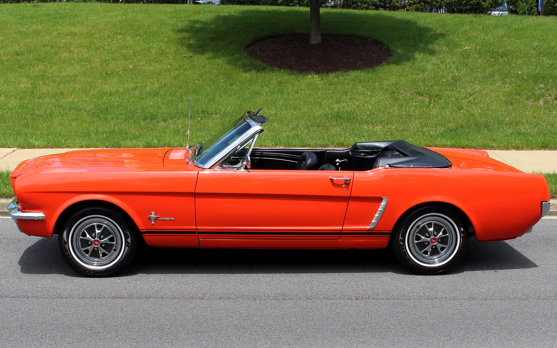 1965 Red Ford Mustang N/A
