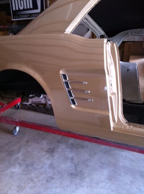 1966 Bronz Ford Mustang Coupe