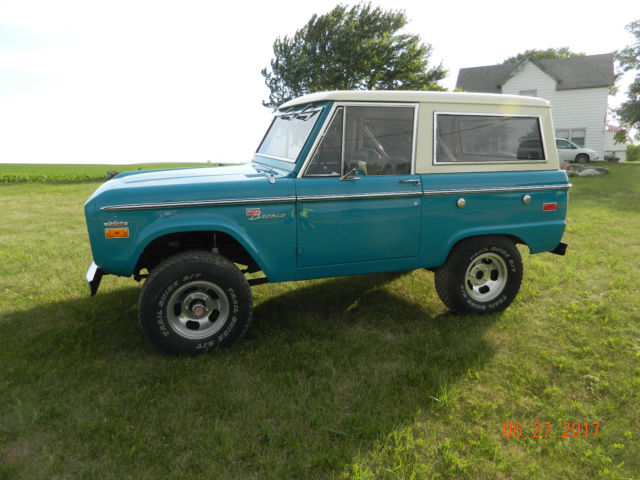 1970 Teal Ford Bronco