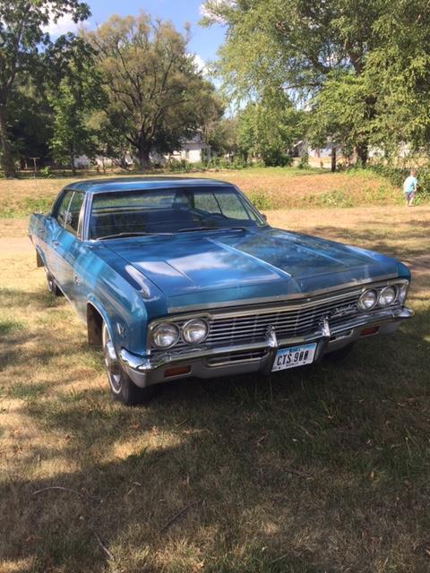 1966 Blue Chevrolet Capriceold