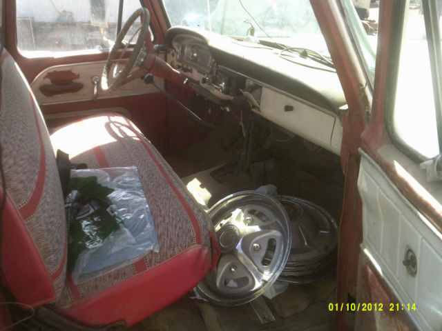 1966 Red & White Ford F-100