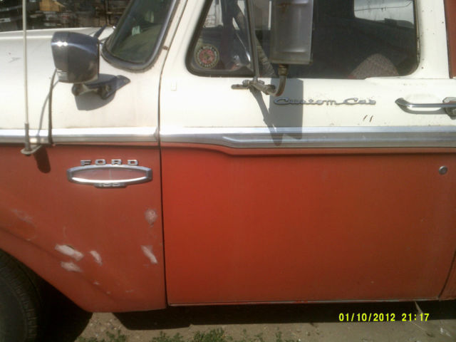 1966 Red & White Ford F-100