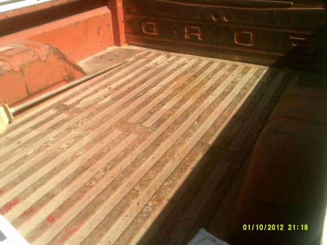 1966 Red & White Ford F-100