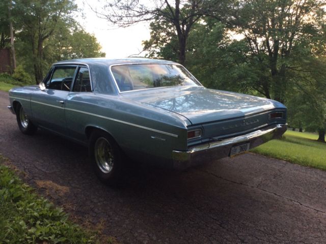 1966 Blue Chevrolet Chevelle Coupe