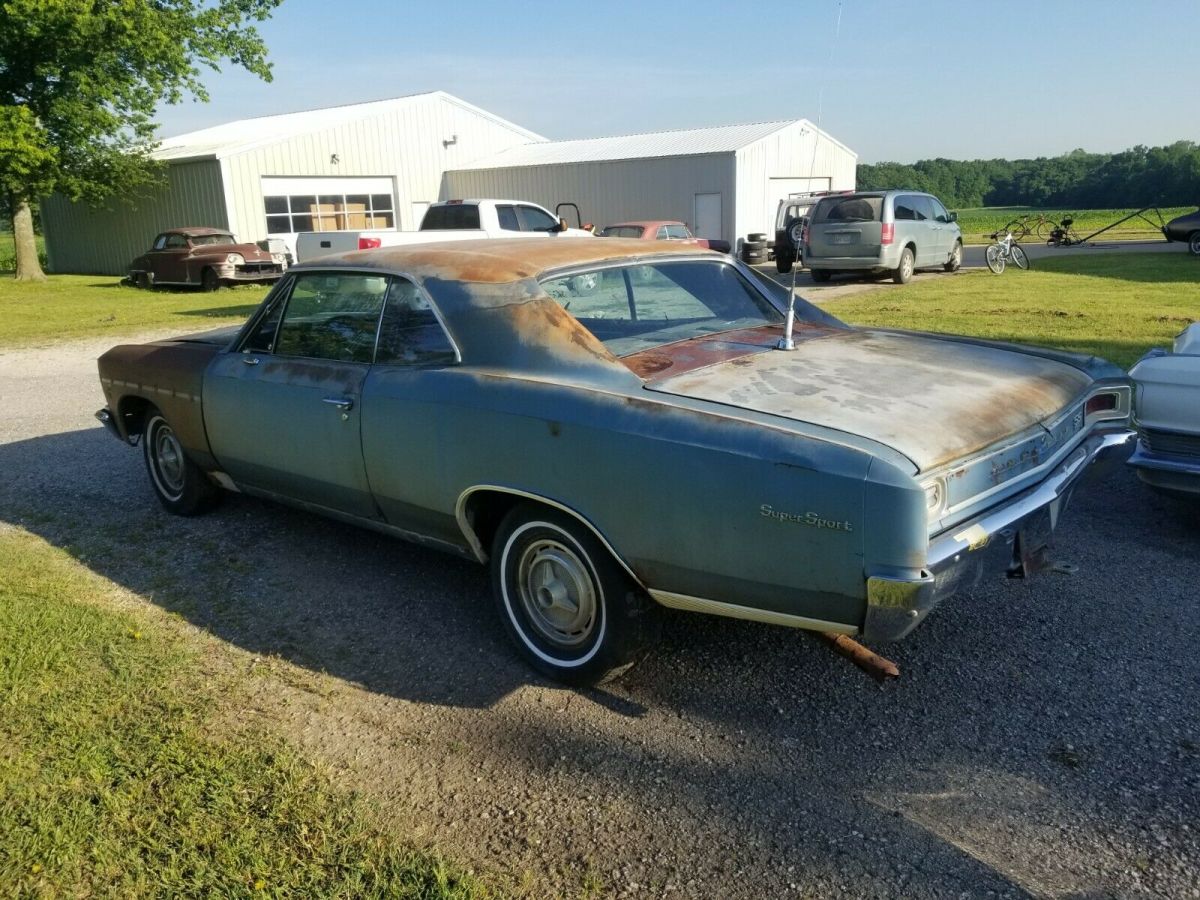 1966 Blue Chevrolet Chevelle Coupe