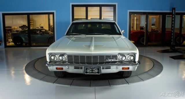 1966 White Chevrolet 427 Biscayne Tribute