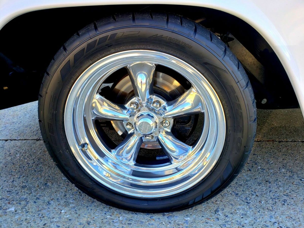 1966 White Chevrolet C-10 Fleetside