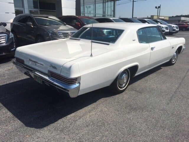 1966 White Chevrolet Caprice Coupe