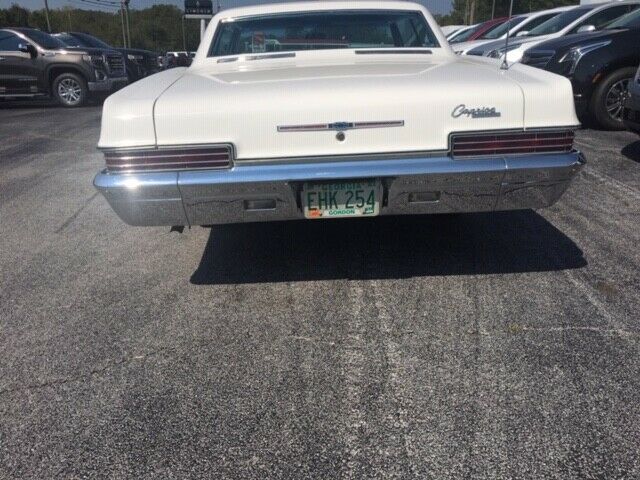 1966 White Chevrolet Caprice Coupe