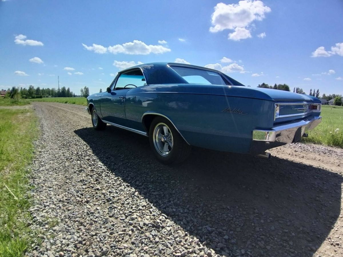 1966 Blue Chevrolet Chevelle Coupe