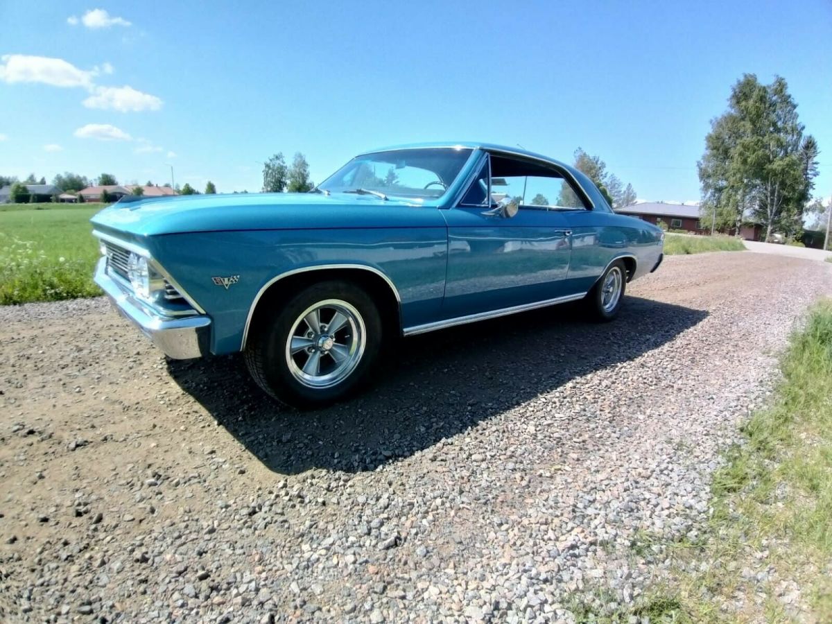 1966 Blue Chevrolet Chevelle Coupe