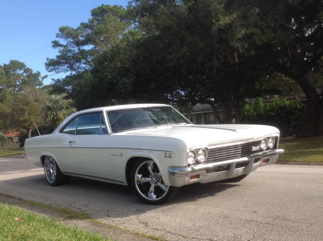 1966 White Chevrolet Impala