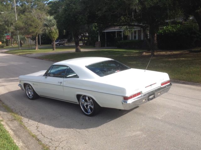 1966 White Chevrolet Impala