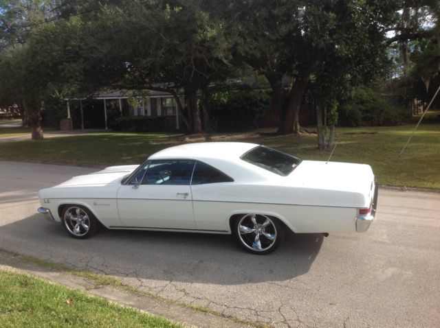 1966 White Chevrolet Impala