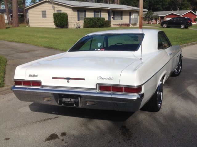 1966 White Chevrolet Impala