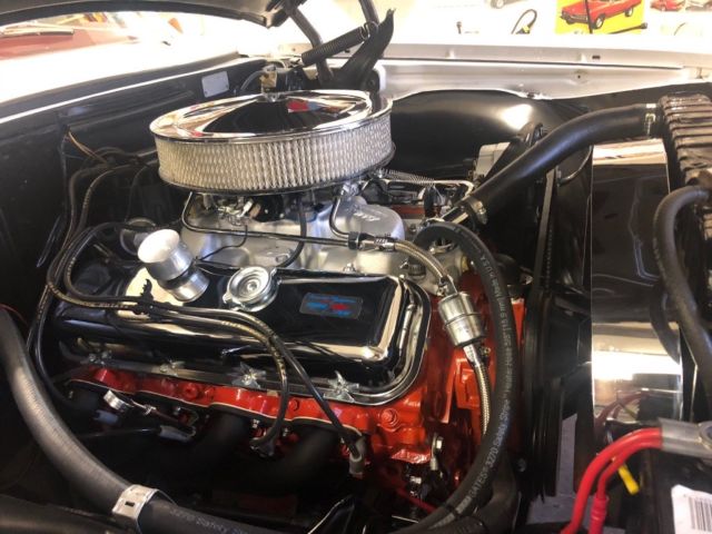 1966 White Chevrolet Impala Coupe