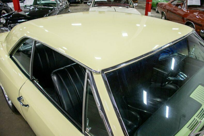 1966 Yellow Chevrolet Malibu --