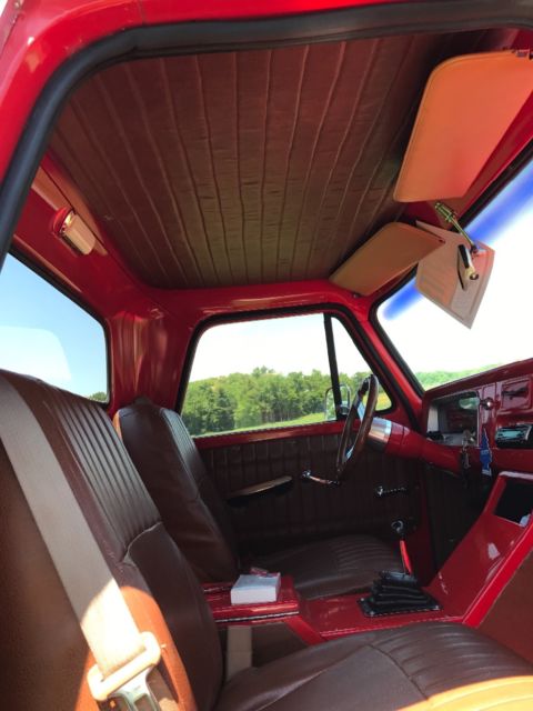 1966 Red Chevrolet C-10